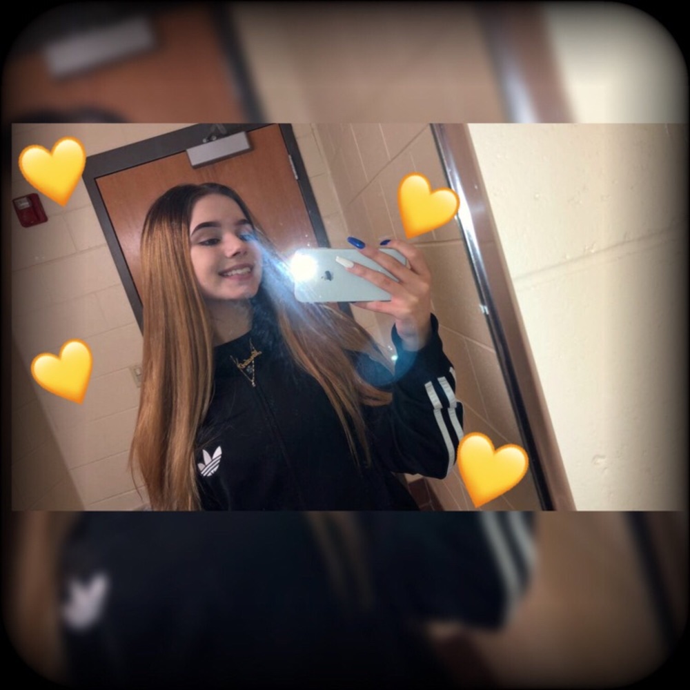 Meet your Posher, Caitlin